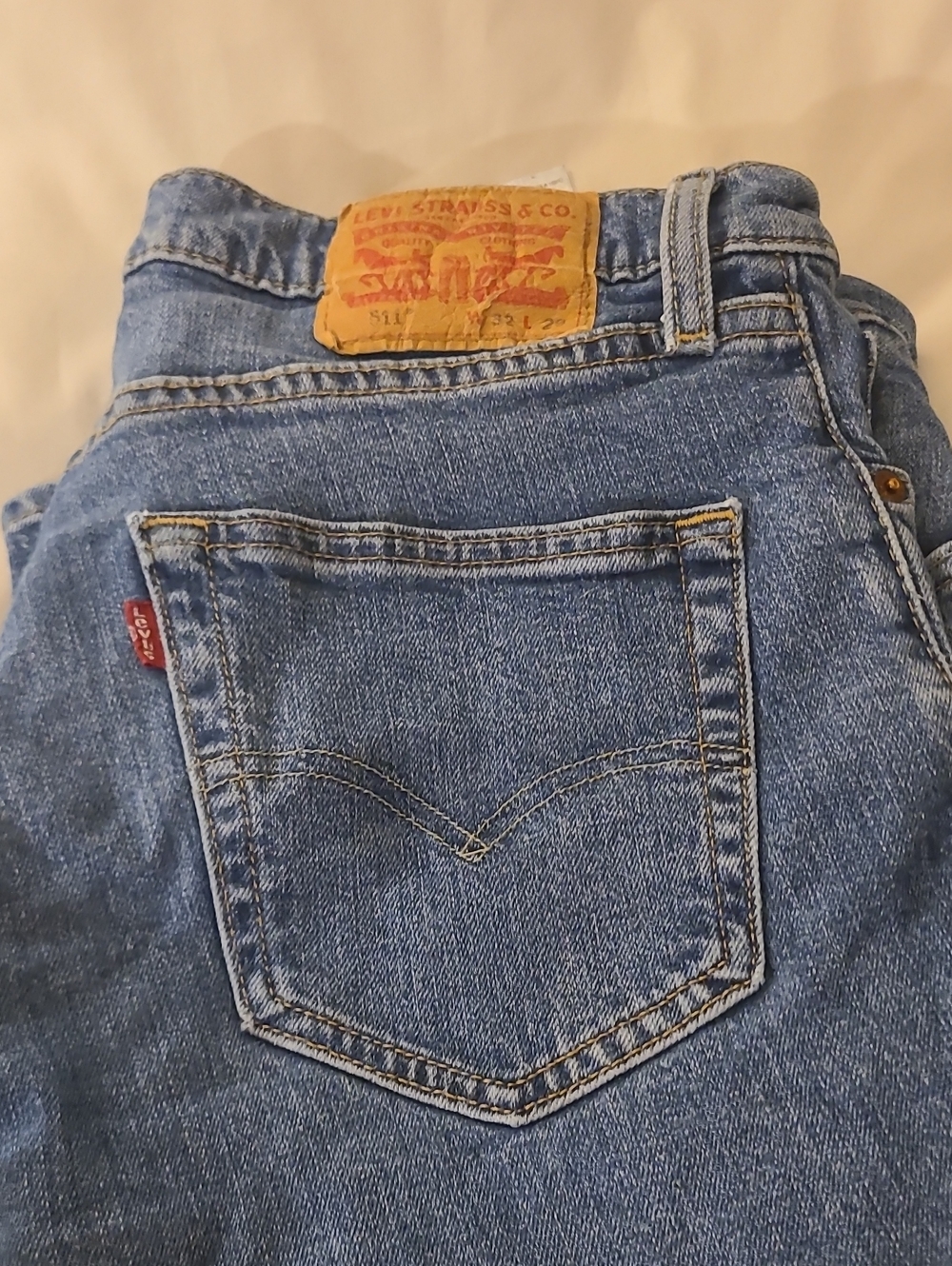 Levi's Men's Light Blue Relaxed Denim Jeans - Signature Back Pocket 32w 29l